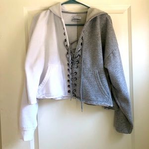 Cropped and dual split color pullover